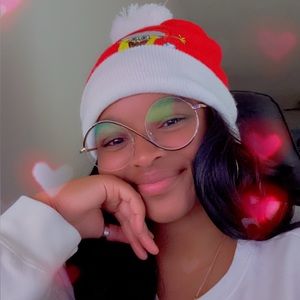 Meet your Posher, Alexandria